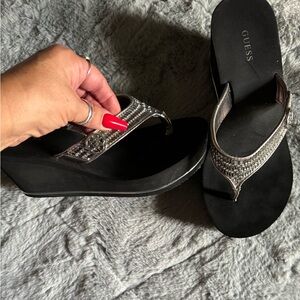 Like New Guess Sandals